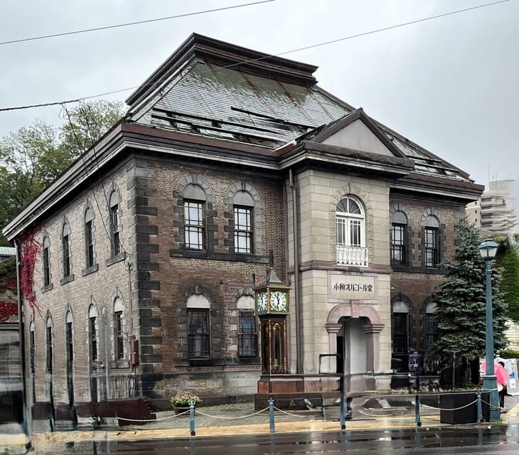 1-Day Tour Sapporo: The port city of Otaru & Local Brewery - Lunch around Sakaimachi Street