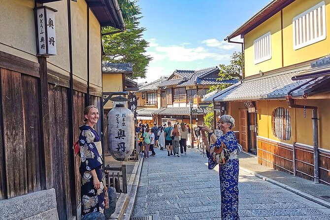 5 Days Japan Private Tour Around Hokkaido - Noboribetsu Hell Valley, volcanic rock, and hot springs