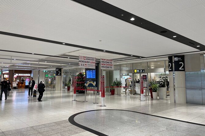 Airport Transfer Standard Taxi (up to 3guests) - Meeting your driver inside New Chitose Airport