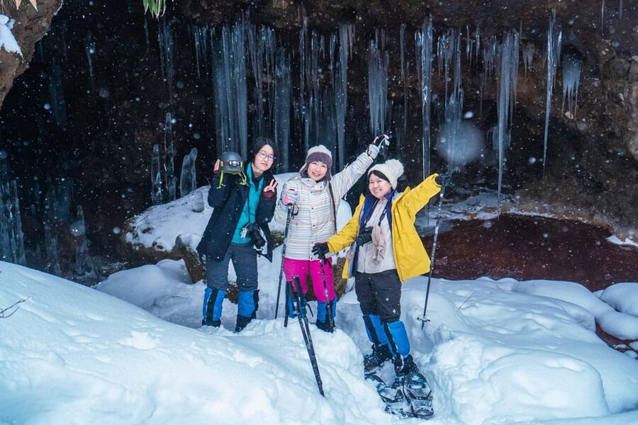 Bamboo Ice Cave: Snowshoe to see a natural phenomenon! - Is $154 a fair price?
