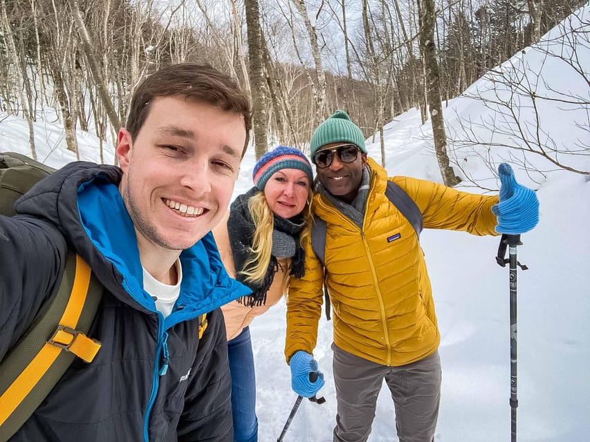 Bamboo Ice Cave: Snowshoe to see a natural phenomenon! - Setting out from Noboribetsu in a small group