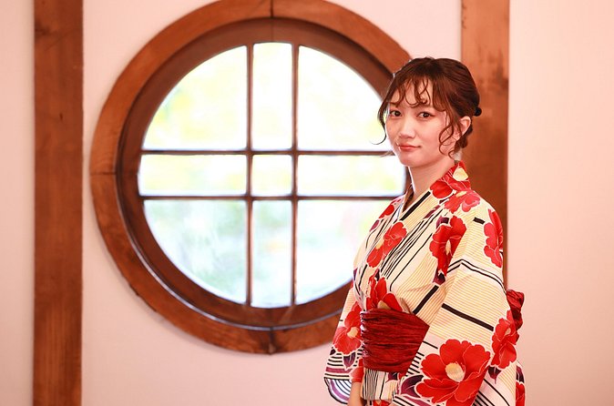 Elegant Kimono Photoshoot at Historic Nagayama Residence Sapporo - Who will enjoy this most