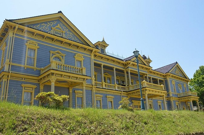 (GROUP PRICE)Private Hokkaido Guided Day Tour with Transportation - Guides, English communication, and cruise-port pickup