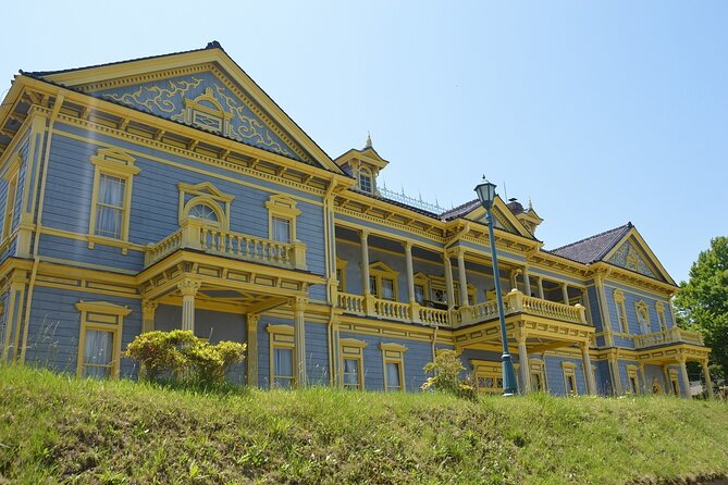 (GROUP PRICE)Private Hokkaido Guided Day Tour with Transportation - Motomachi and Suehirocho, Hakodate’s oldest-feeling streets