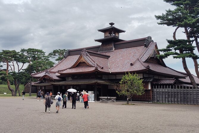 Hakodate: Goryokaku Star Fort & Tower Guided History Tour - Why Goryokaku deserves more than a quick photo