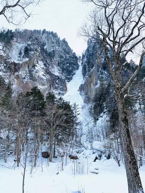 Hokkaido-2 Day Tour to Icebreaker Mombetsu and Asahiyama Zoo - Monbetsu’s Okhotsk Tower and sea views