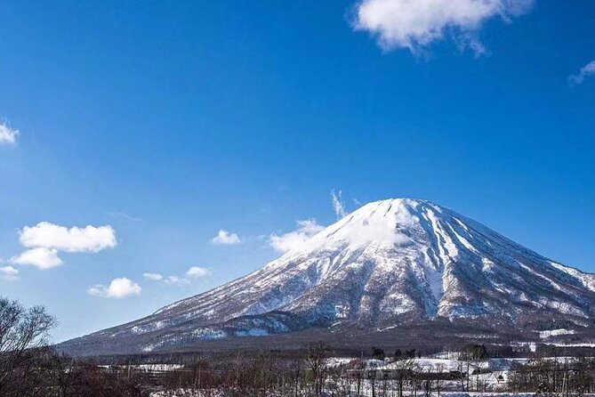 Hokkaido Day Tour: Lake Toya, Noboribetsu and Mount Usu - Lake Toya, Mt. Yotei, and the slower middle of the day