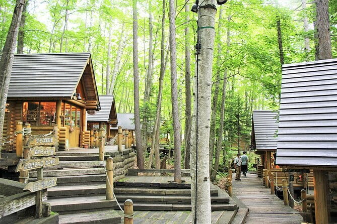 Hokkaido│Noboribetsu & Toya Day Tour with Ropeway Ticket - Winter conditions change the experience