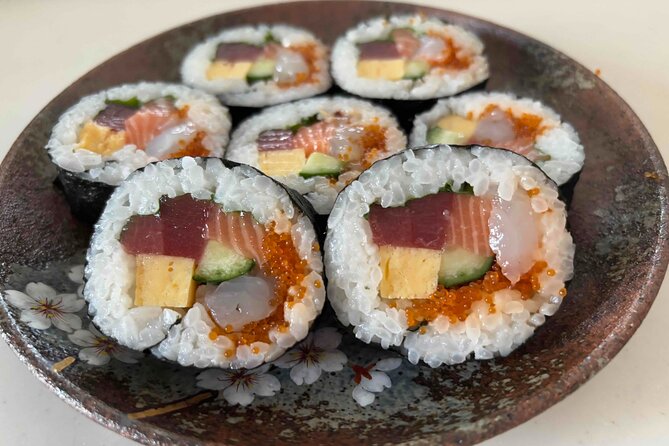 Hokkaido Seafood Sushi Rolls Experience with Matcha, in Sapporo - 10:00 a.m. Introduction to Hokkaido Food