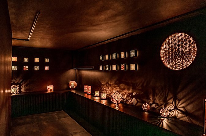 Japanese Crafts and Sake Tasting - Kiriko Glassware and the Play of Light