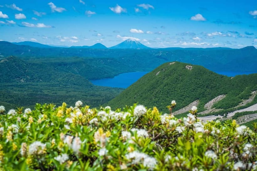 Mt. Tarumae: Active Volcano Lava Dome Hike - Climbing to the high point for lake and ocean views