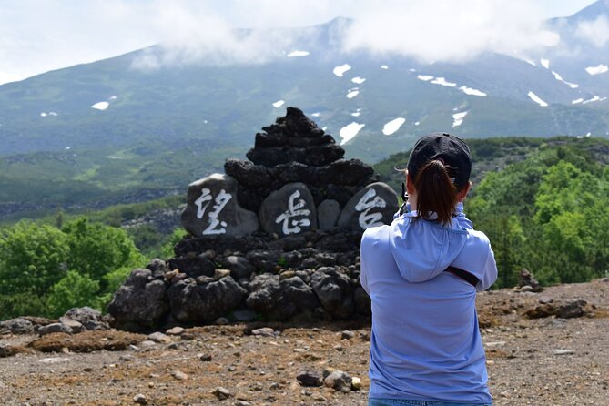 Mt. Tokachi Private Trekking Tour with Spectacular mountain view - Why fall may be the best time to go