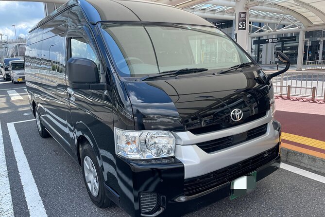 New Chitose Airport(CTS) Private One-Way Transfer - Space for luggage, families, and ski gear