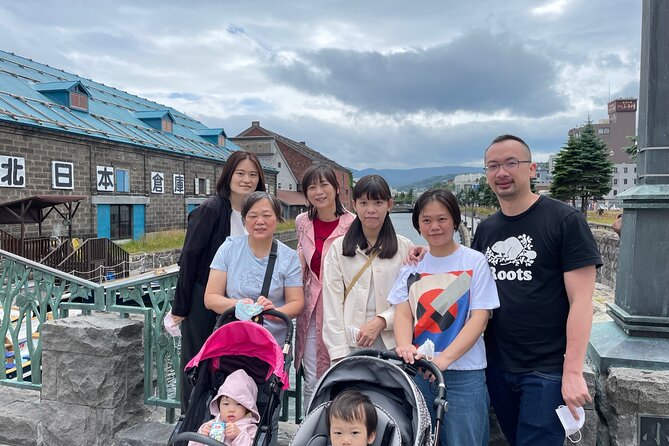 Otaru 6hr Private Trip with Government-Licensed Guide - Sakaimachi Street for shopping and sweets
