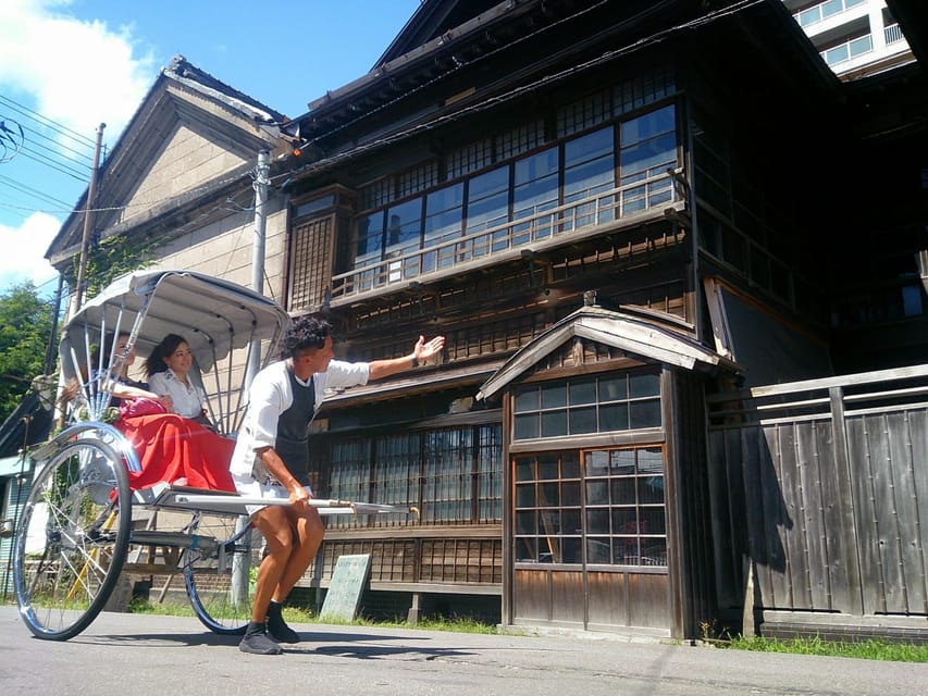 Otaru: Private Otaru Sightseeing Tour by Rickshaw - Otaru’s Old Streets, Seen From a Rickshaw