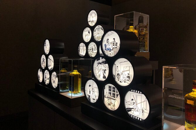 [Otaru & Yoichi] Let's go to Otaru Canal, Sakaimachi Street, Music Box Hall, and Yoichi Nikka Whiskey by private car (arriving and departing from Sapporo) - Sakaimachi Street, music boxes, and local shopping