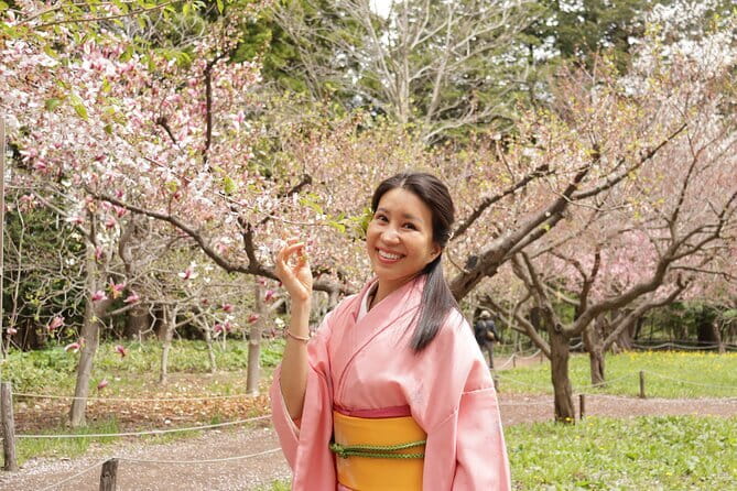 Private Kimono Styling with Memory Photos by a Bridal Stylist - Why this feels different from a standard kimono rental