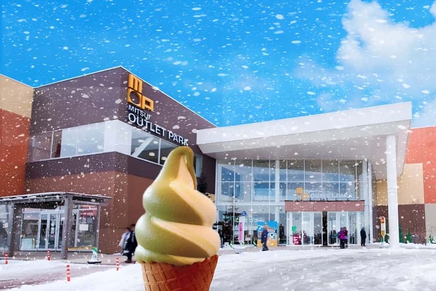 Sapporo: Hokkaido, Noboribetsu and Lake Toya Day Tour - Showa Shinzan and the bear farm choice