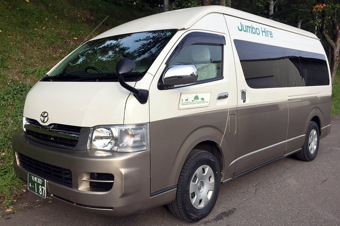 Sapporo to Chitose Airport Private Transfer | Licensed Driver - Choosing between the four-seat minivan and nine-seat van