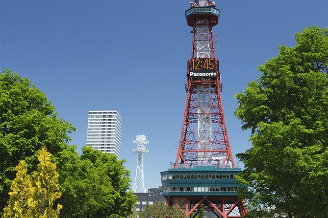 Sapporo TV Tower - The 60-second ride to 90.38 metres