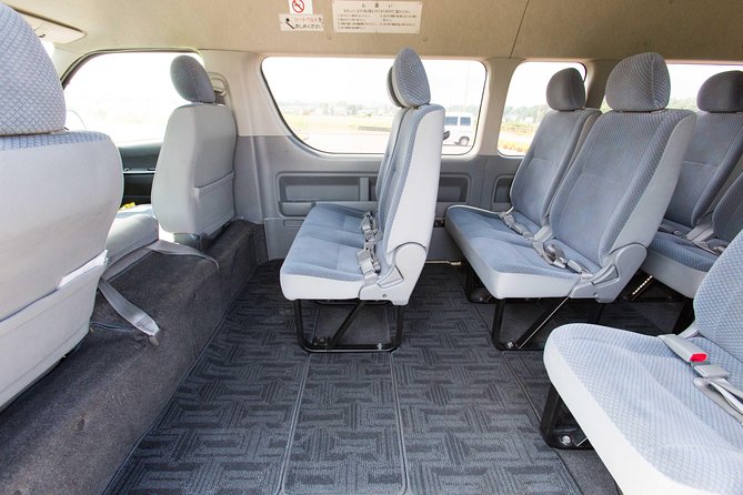 SkyExpress Private Transfer: New Chitose Airport - Niseko (8 Pax) - Child seats and family considerations