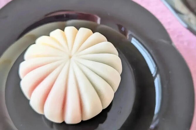 Wagashi traditional japanese sweets class - Key points to know before booking